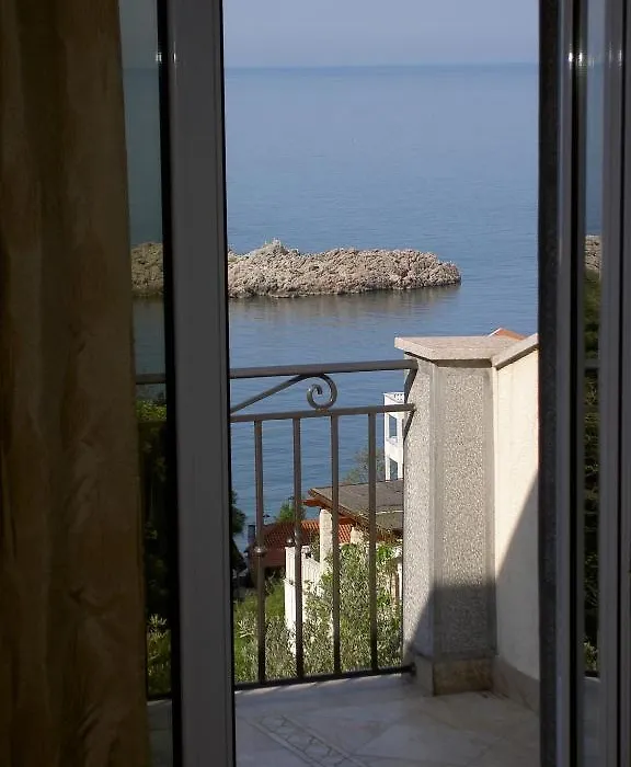 Apartmani More-1