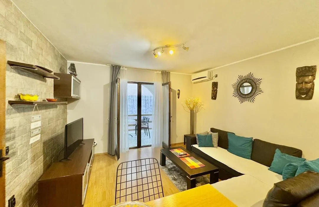 Apartments Hmd-1