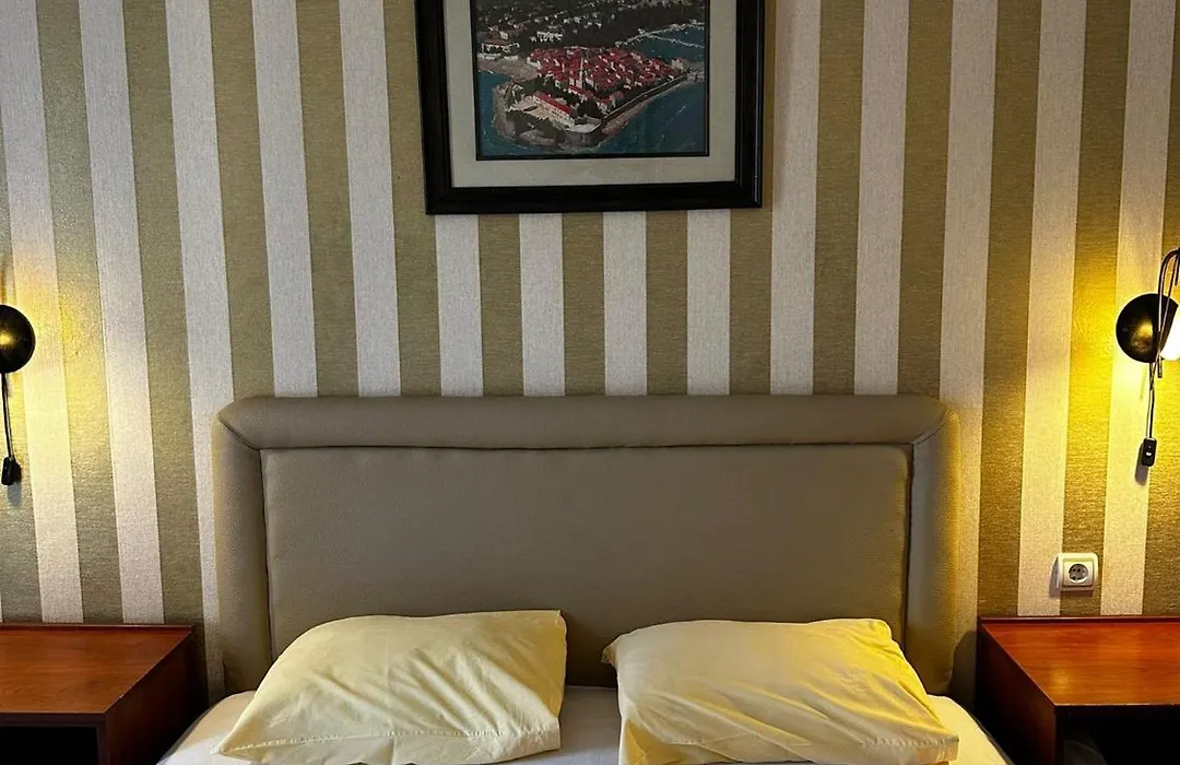 Central Hotel-Budva-1
