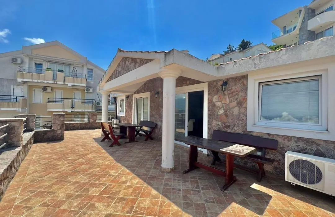Contessa Apartments-1