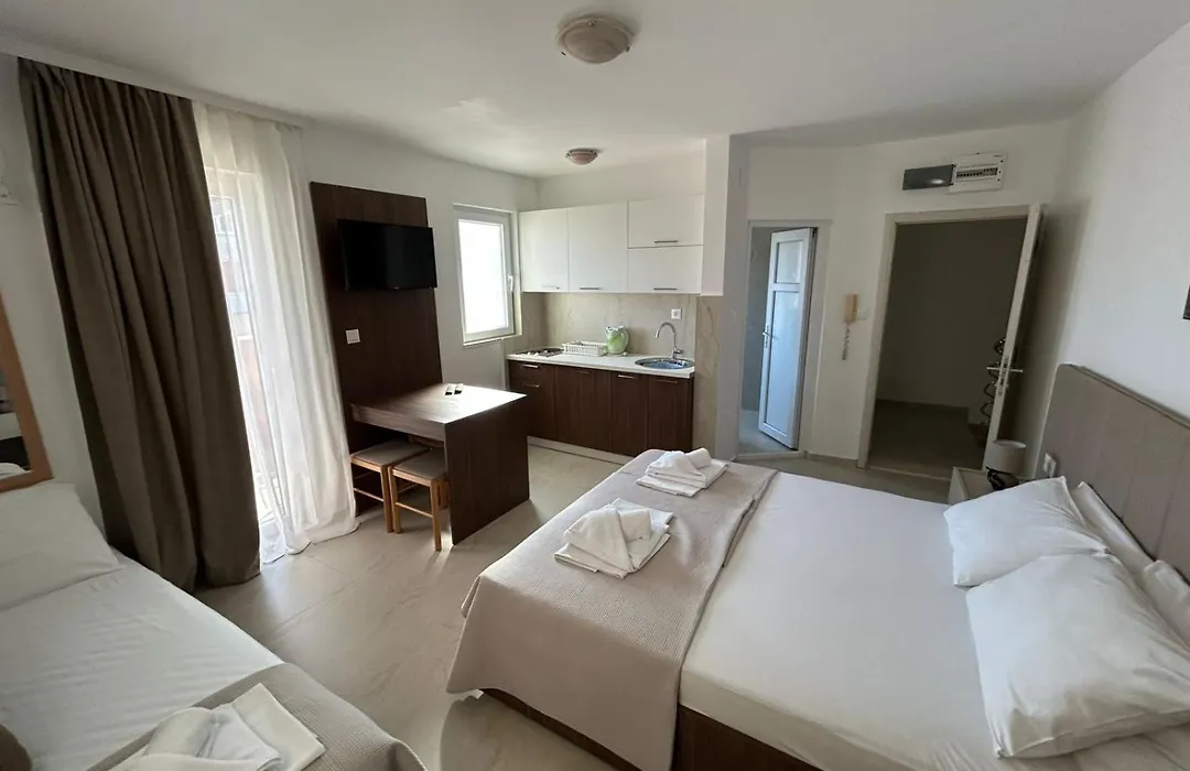Apartmani Alexandra-1