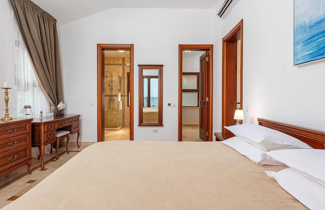 Oak Leaf Residences-1