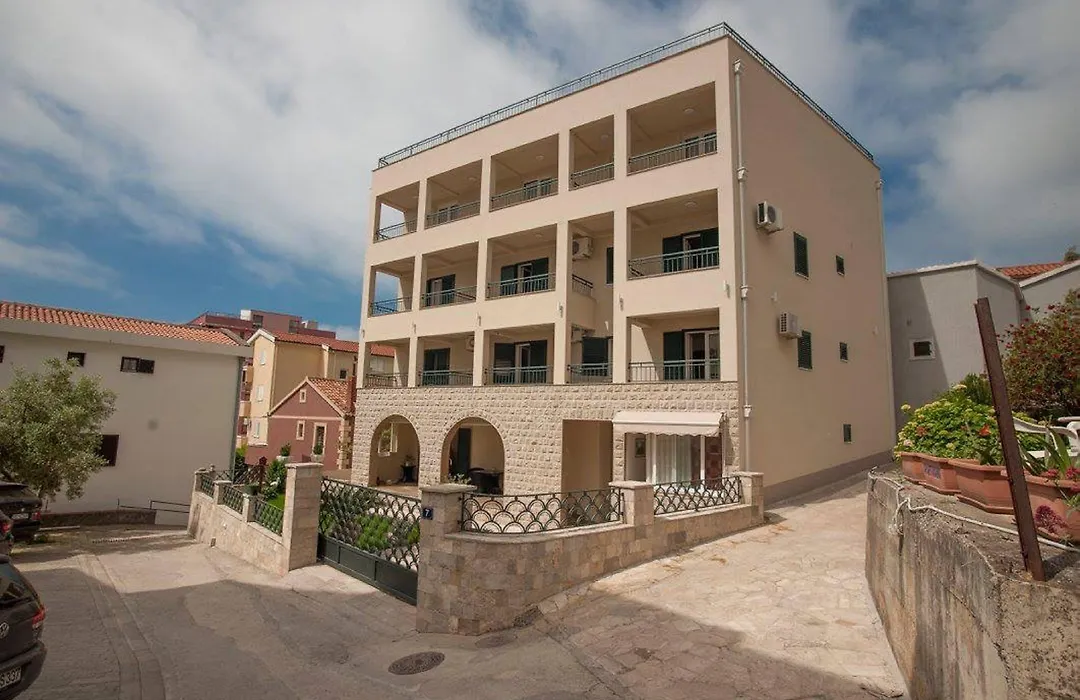 Guest House Medin-1