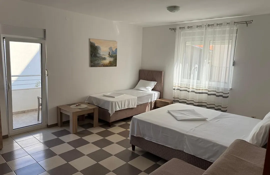 Guest House Ugljevarevic-1
