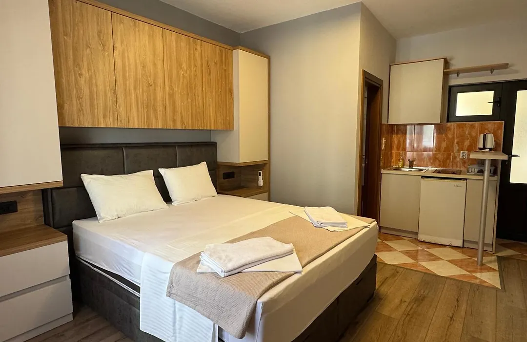 Apartments Srzentic-1