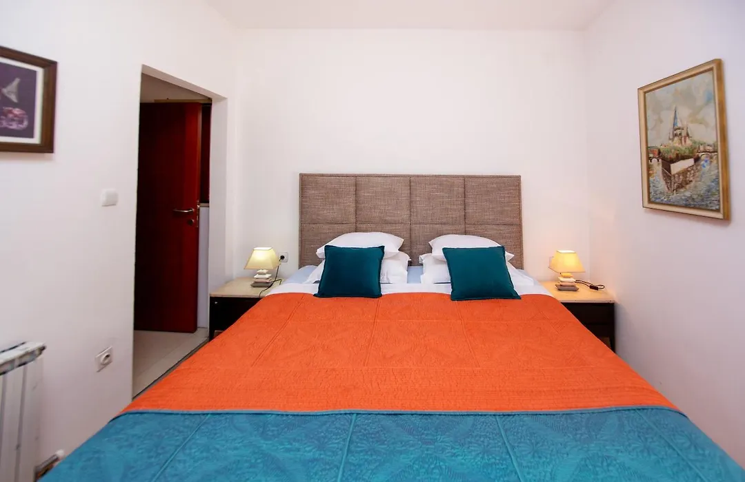 Bmv Apartment 1 With Sea View-1