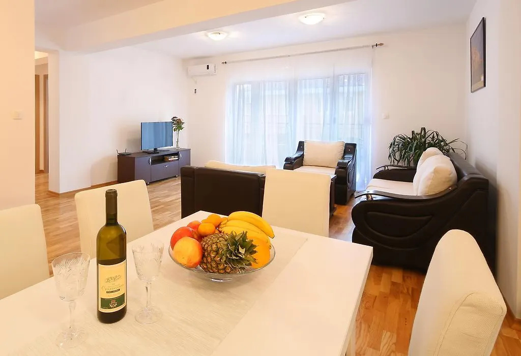 Apartments Pegasus Lux-1