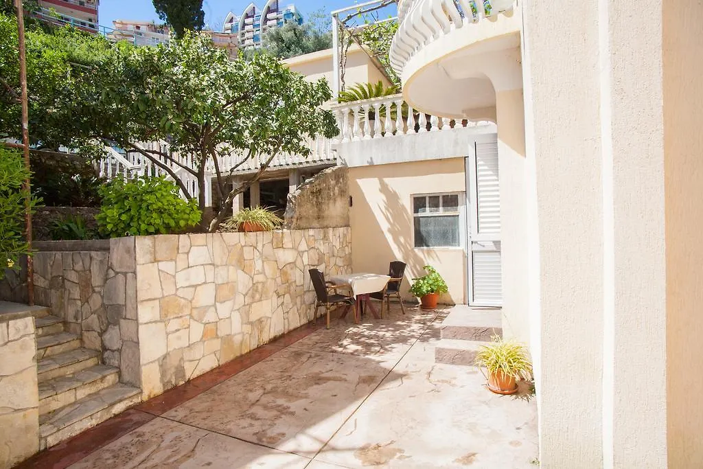 Vila Mitrovic-1