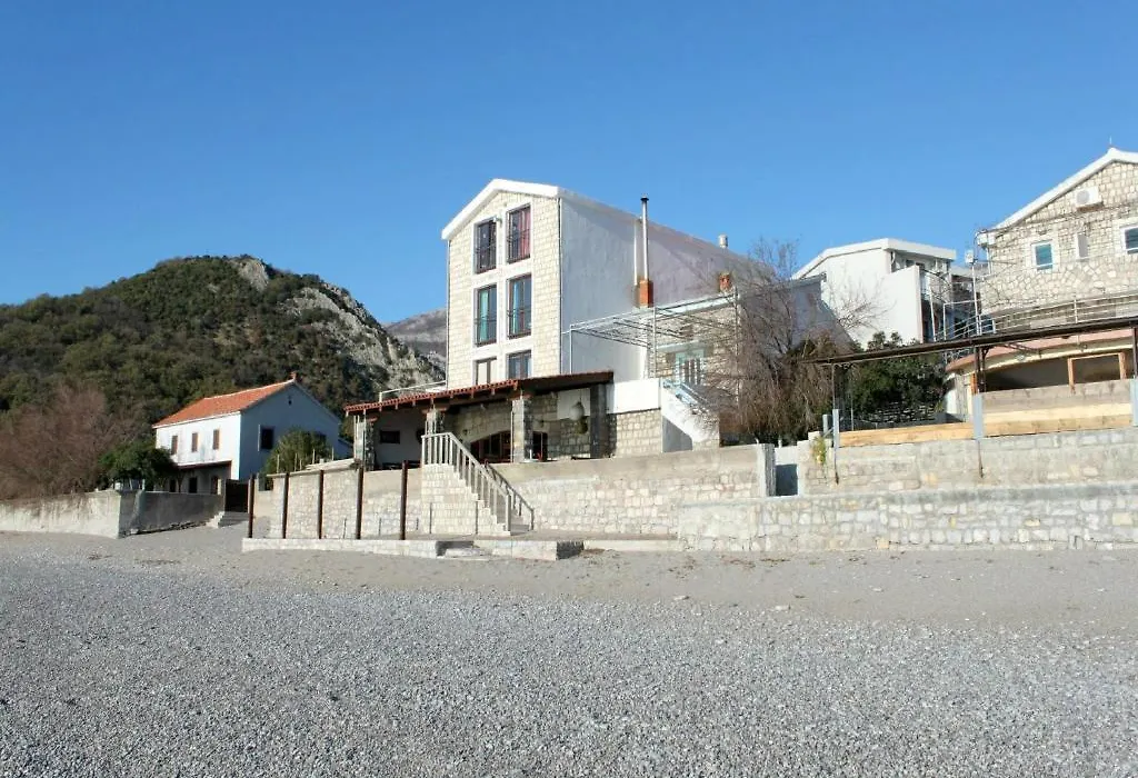 Apartments Galija-1