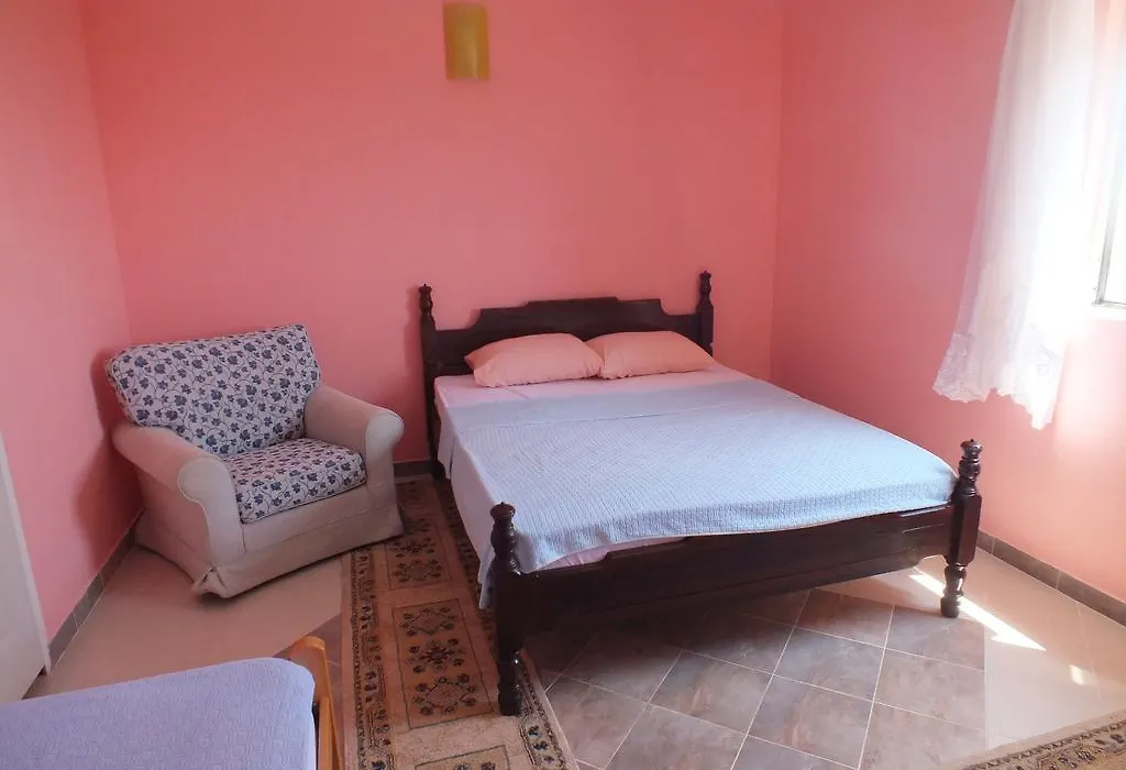 Apartments Trsteno 1-1