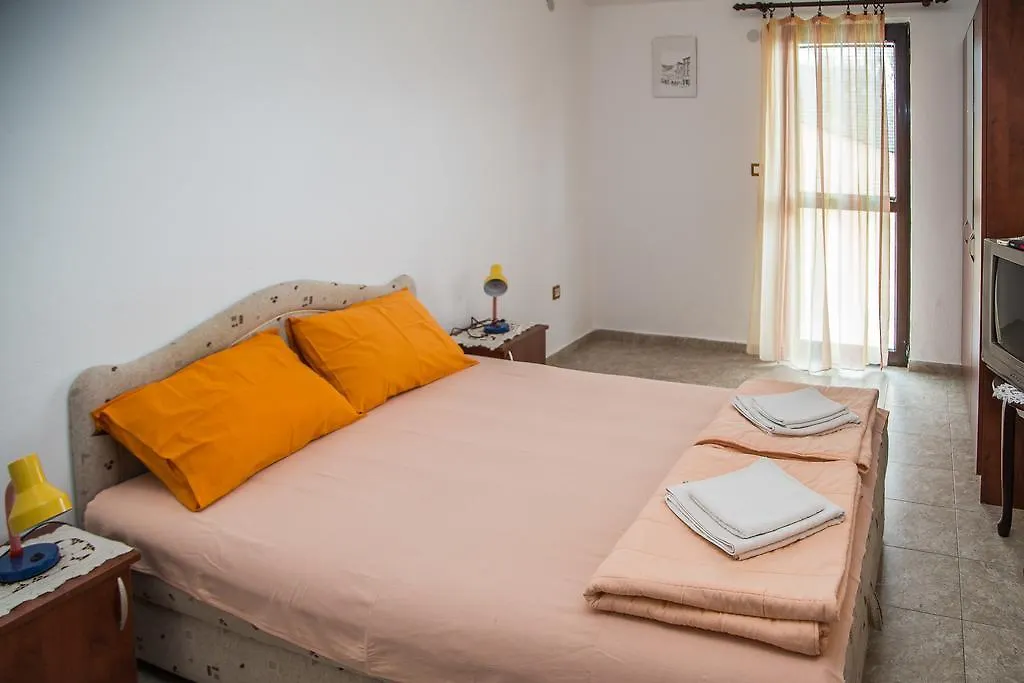 Apartmani Ksenija-1
