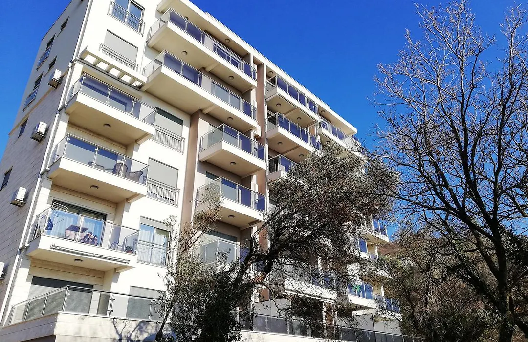 Apartment Olive Montenegro Ko Becici-1