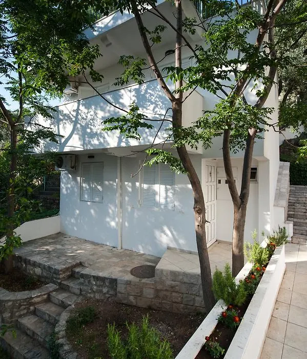 Apartments Mia-1