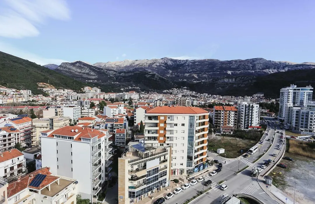 Lux Apartments Wow-1