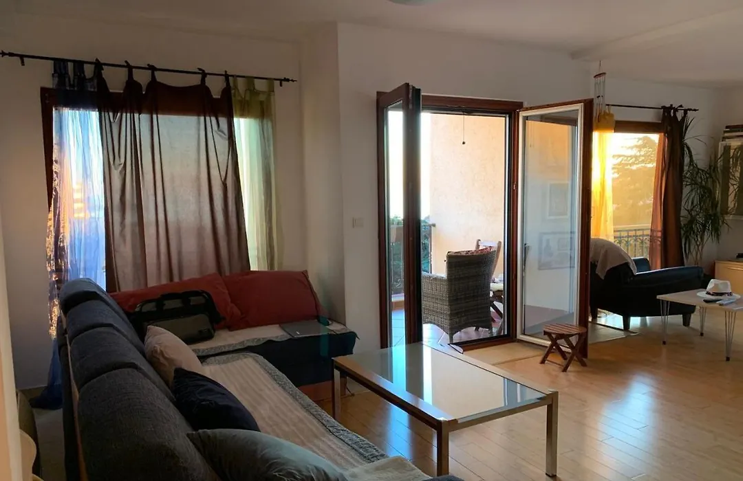 Regent Apartment-1