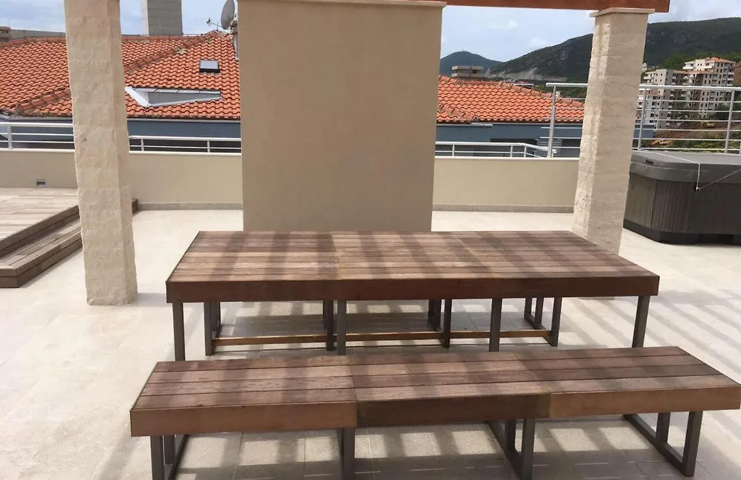 Becici Three-Bedroom Penthouse Apartment With Jacuzzi-1