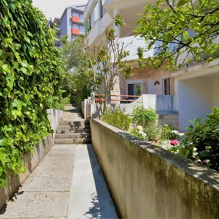 Irina Apartment Petrovac-3