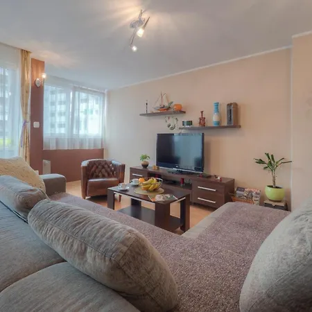 Maxim Family Apartment Budva-3