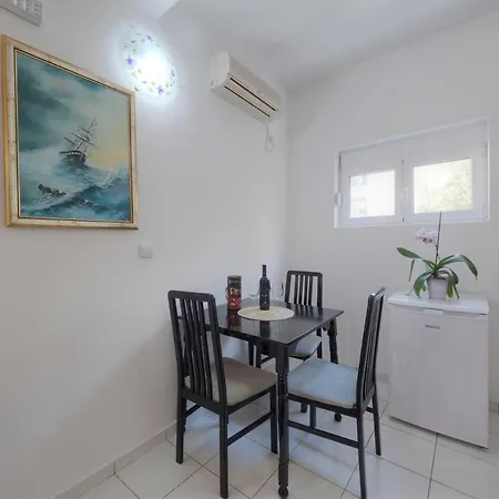 Mediterranean Guest House Balkan-3