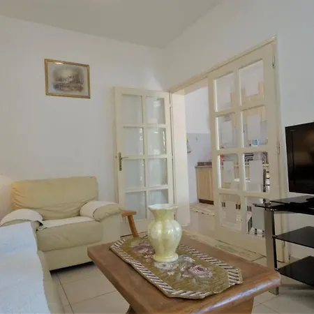 Irina Apartment Petrovac-2