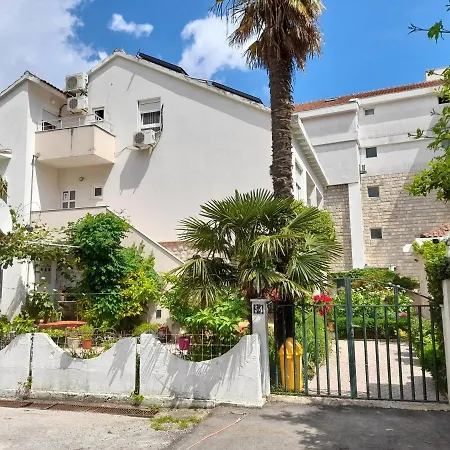 Rooms & Apartments Boskovic-3