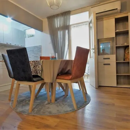 Dejan Apartment City Center-2