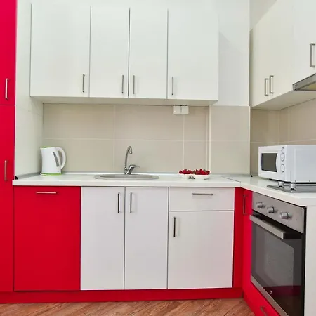Victoria Center Apartments-3