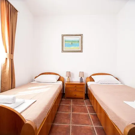 Villa Iper-2
