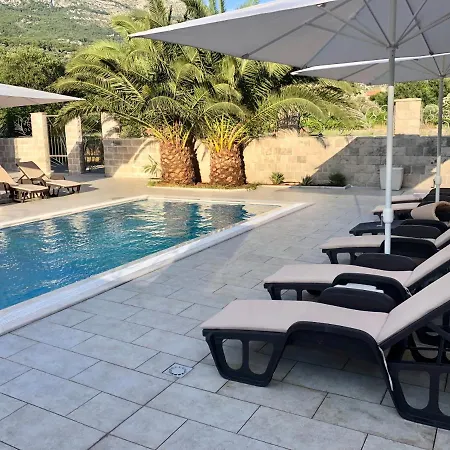 Villa Dolphin Apartments-2