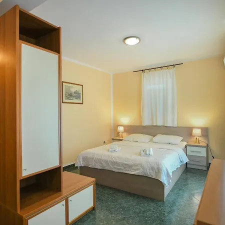 Jolly Apartments-2