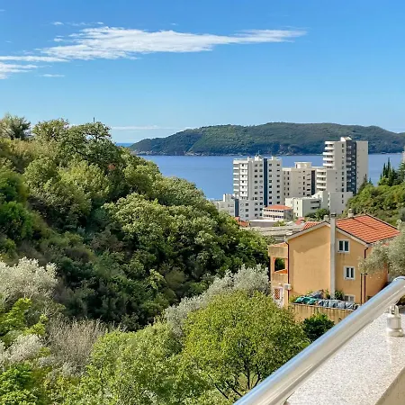 Victoria Sea View Apartment-3