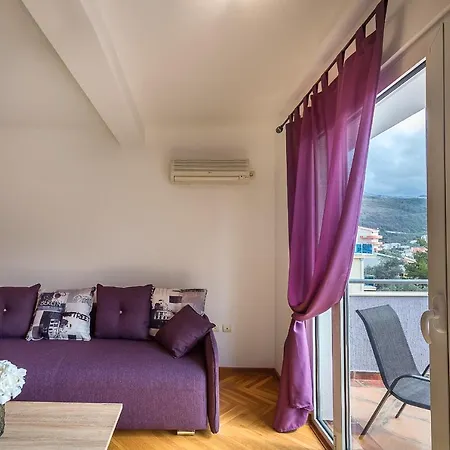 Summer Apartments In Petrovac-3