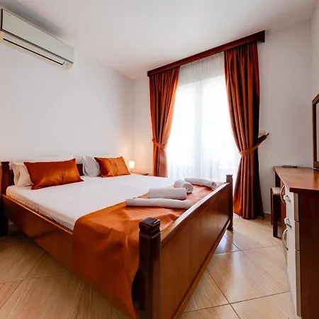 Petrovac Holiday Apartments-3