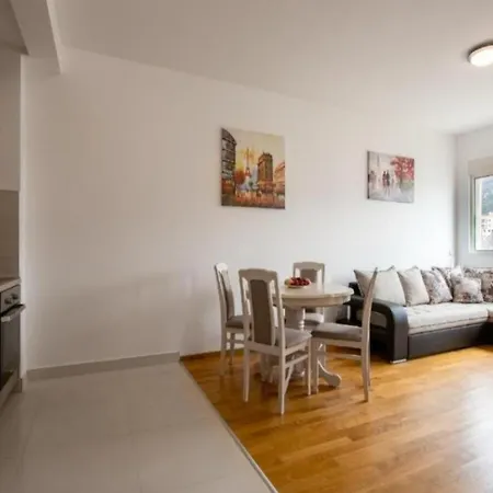 Vetiver Apartment Becici-2