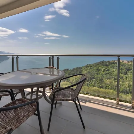 Altezza Apt W/Sea View + Shared Pool + Free Parking-3