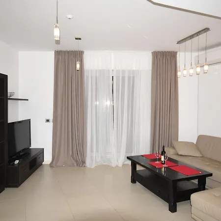 Revenu Apartments-3