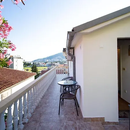 Villa Vojnic-2