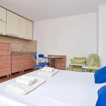 Apartment Lucky-2