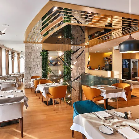 Boutique Hotel Square-3
