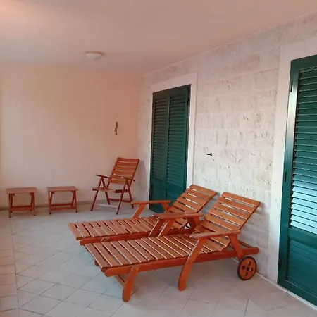 Apartments Mimoza-3