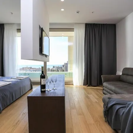 Apartments Sea View In Wow****-3