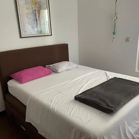 Lux Apartments Vaven-3