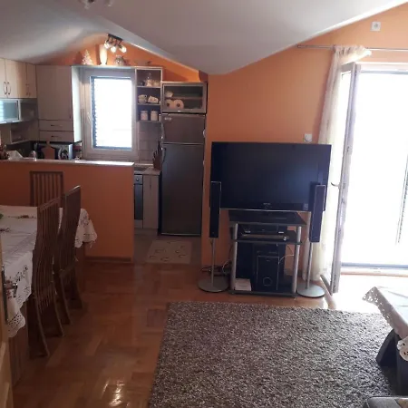 Apartman Ozi 2-3