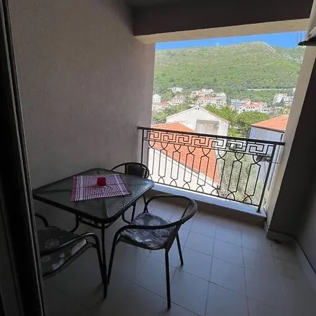 Cozy Montenegro Experience, 50M From The Beach-2