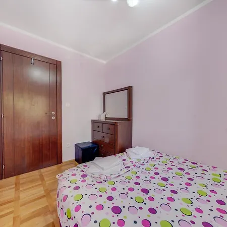 Green Space Apartment-3