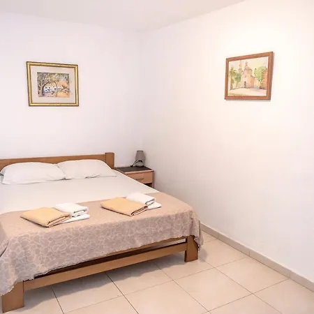 Guest House Jasna-3