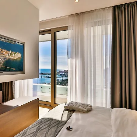 Adriatic Dream - Sea View Apartments-2