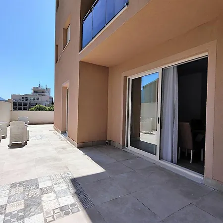 Luxury Korda Apartments 011-2