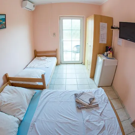 Guest House Almond-2