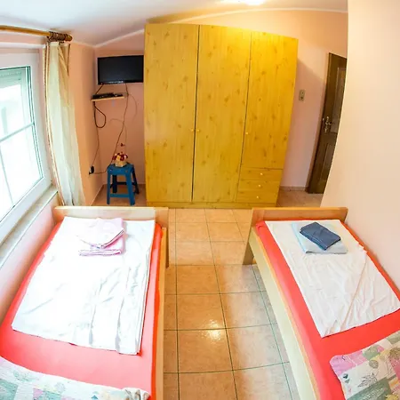 Guest House Almond-3